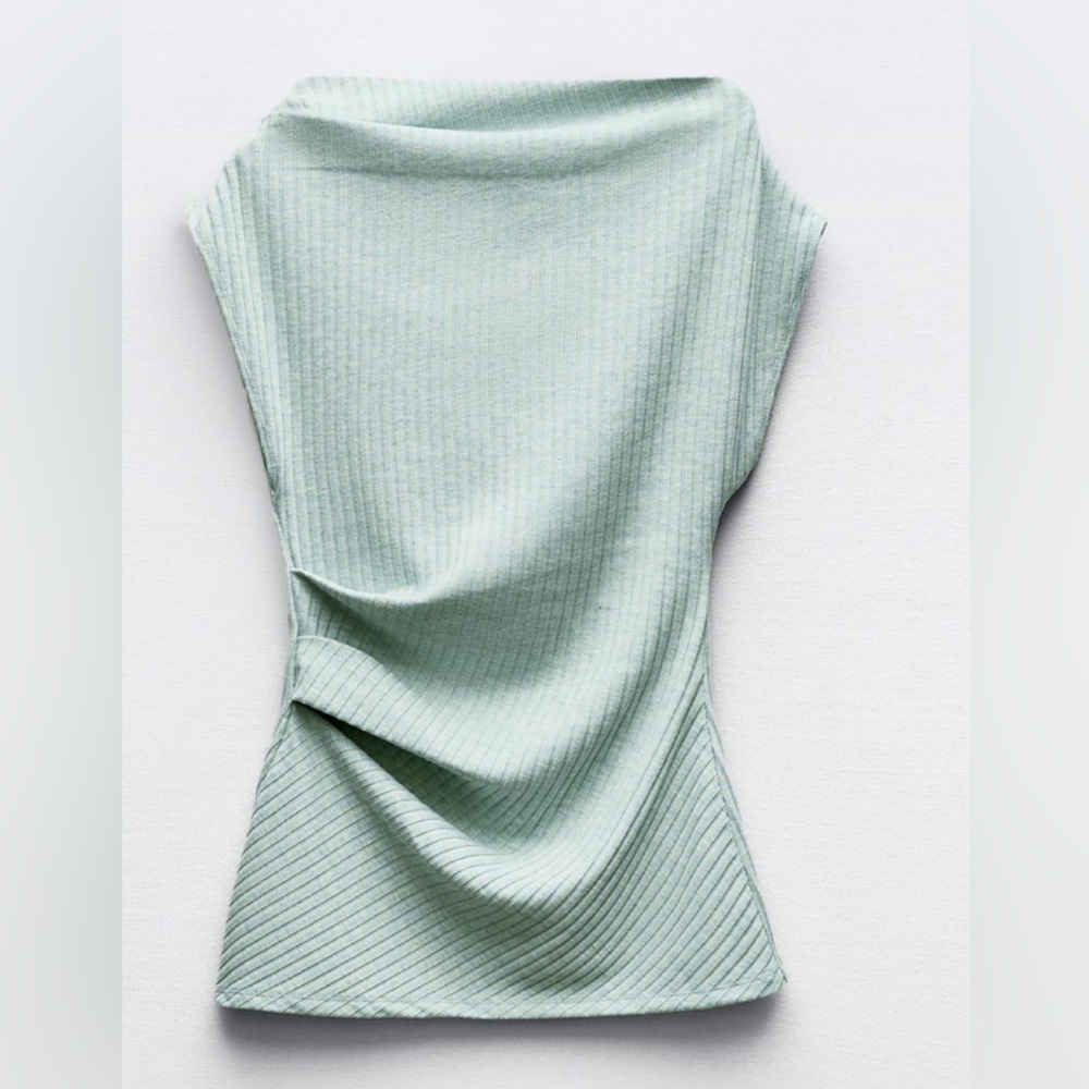Zara blouse size small